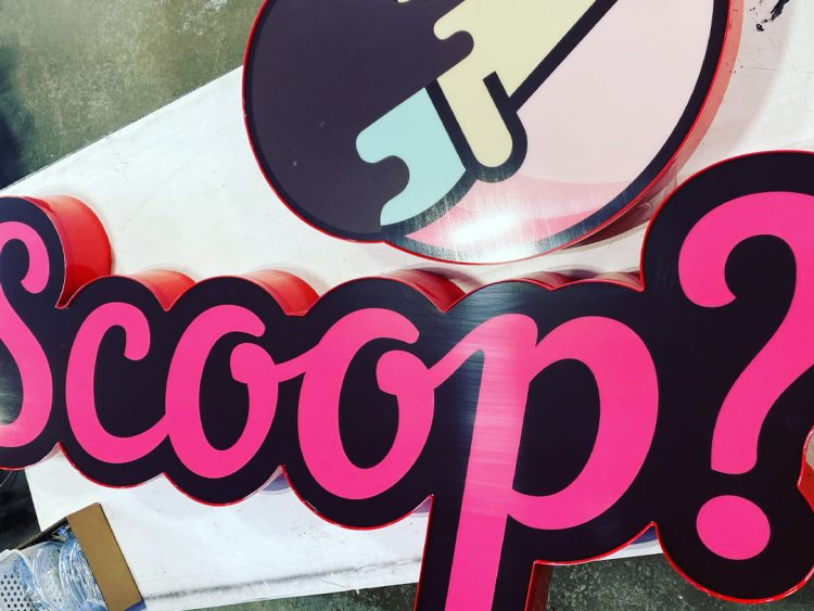 Scoop 654 Sign